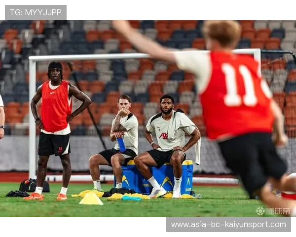 利物浦爆冷负于西汉姆,乔·戈麦斯失误送对方进球!