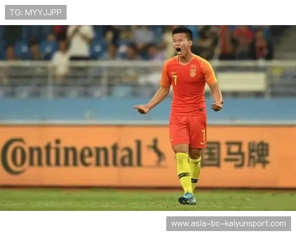 大连英博林良铭前场连续传切：开启攻防节奏的新纪元