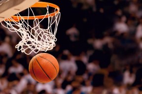 开yun官网-LOL高端玩家操作惊艳观众，英雄联盟高端操作